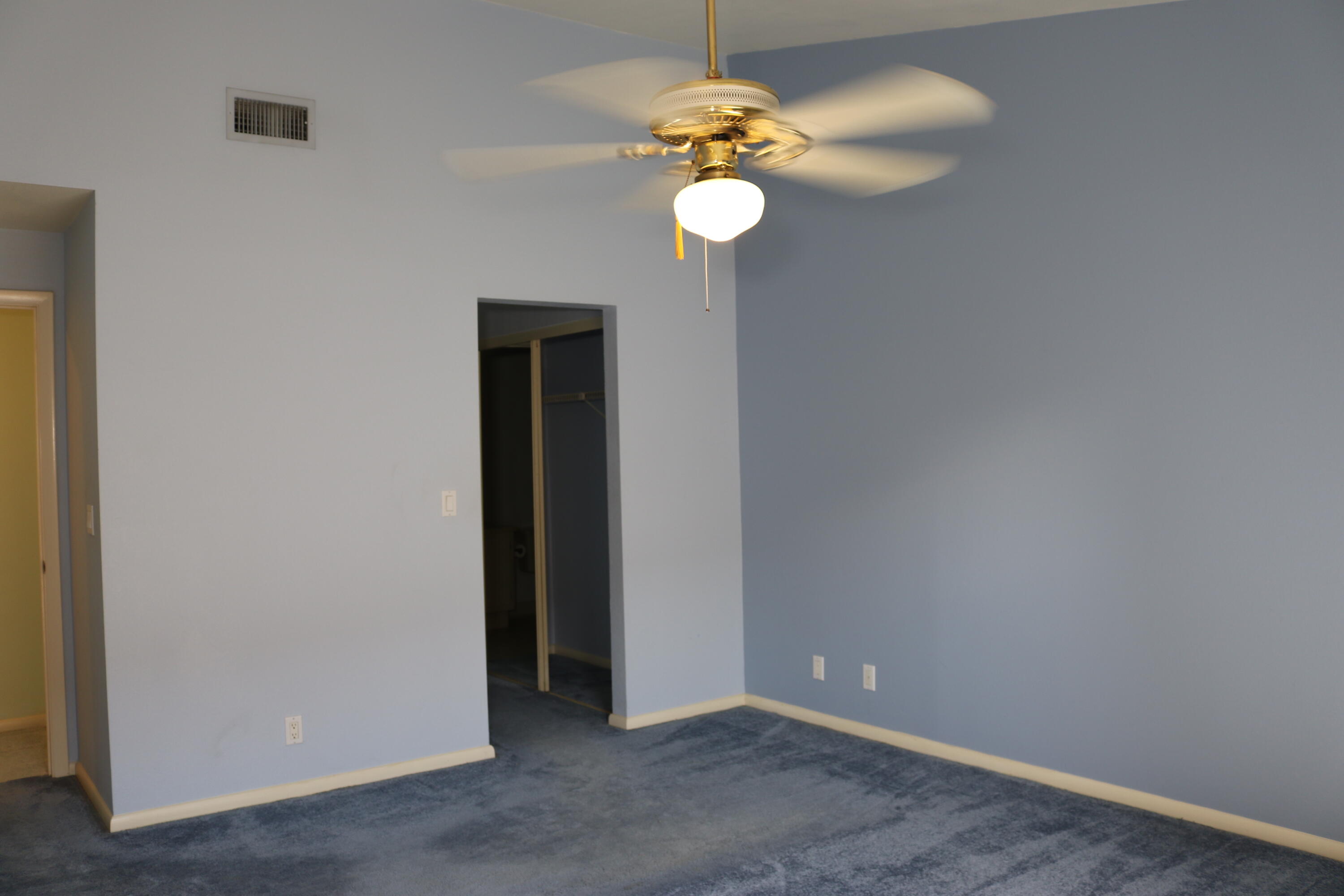 403 Springdale Circle Palm Springs, FL 33461 - Photo 27 of 45 Master 2