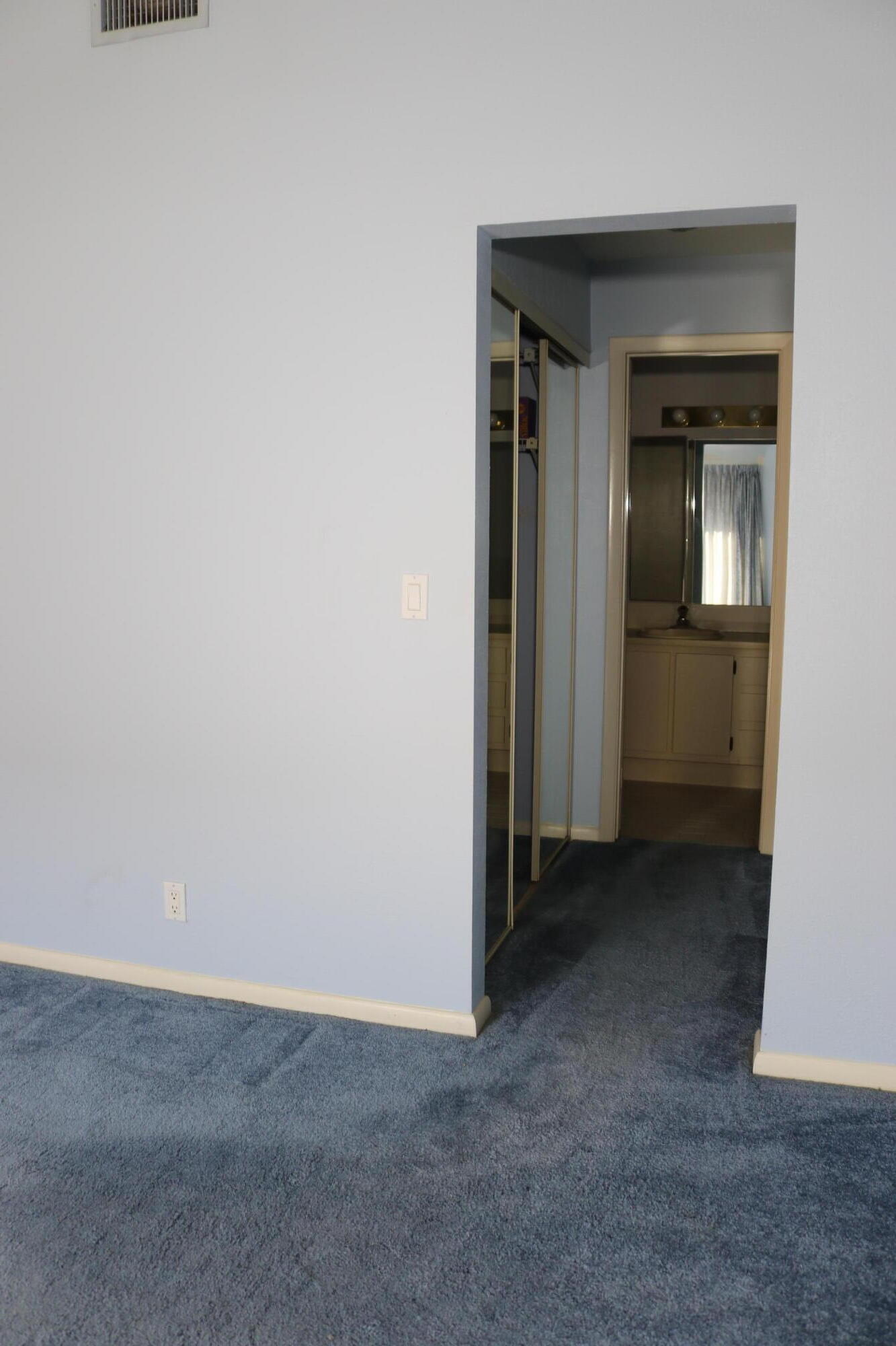 403 Springdale Circle Palm Springs, FL 33461 - Photo 31 of 45 Master 5