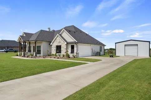 $699,999 | 4761 Sarah Drive, Caddo Mills, TX 75135