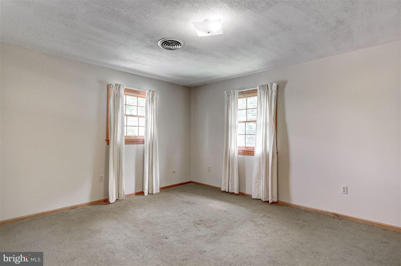 4336 Snavely Road Elizabethtown, PA 17022 - Photo 14 of 16 Gallery Image 14