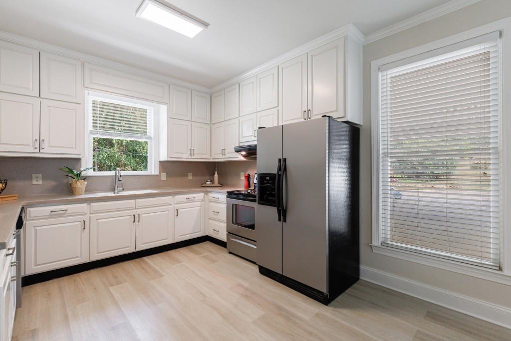 390 Alpine Drive Roswell, GA 30075 - Photo 14 of 53