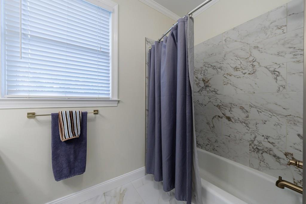 390 Alpine Drive Roswell, GA 30075 - Photo 22 of 53