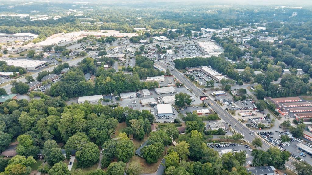 390 Alpine Drive Roswell, GA 30075 - Photo 49 of 53