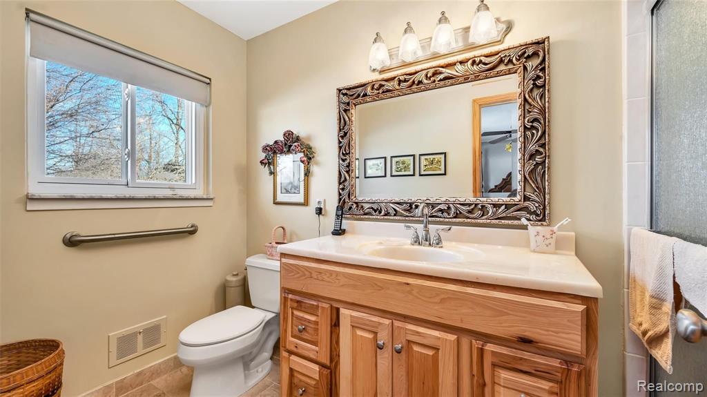 1781 Mackwood Road Rochester Hills, MI 48307 - Photo 29 of 39