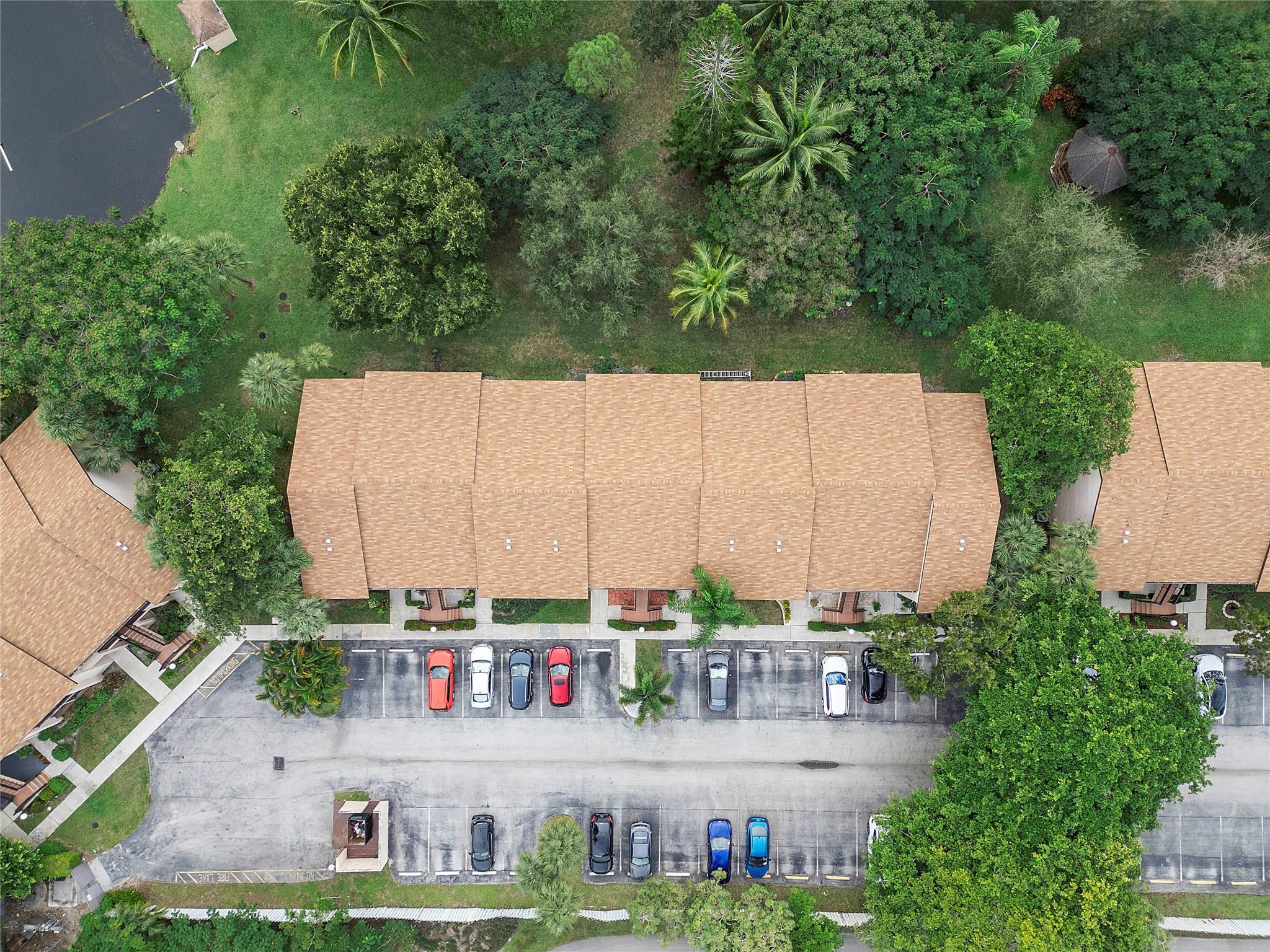 2289 Southwest 15th Street, Unit 129 Deerfield Beach, FL 33442 - Photo 39 of 41 an aerial view of multiple house