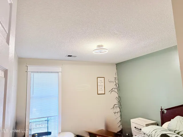 $284,999 | 123 Keestone Drive, Senatobia, MS 38668