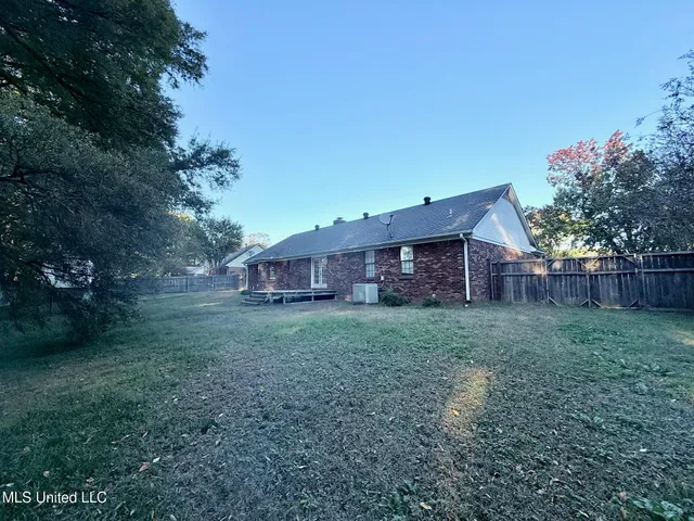 $284,999 | 123 Keestone Drive, Senatobia, MS 38668