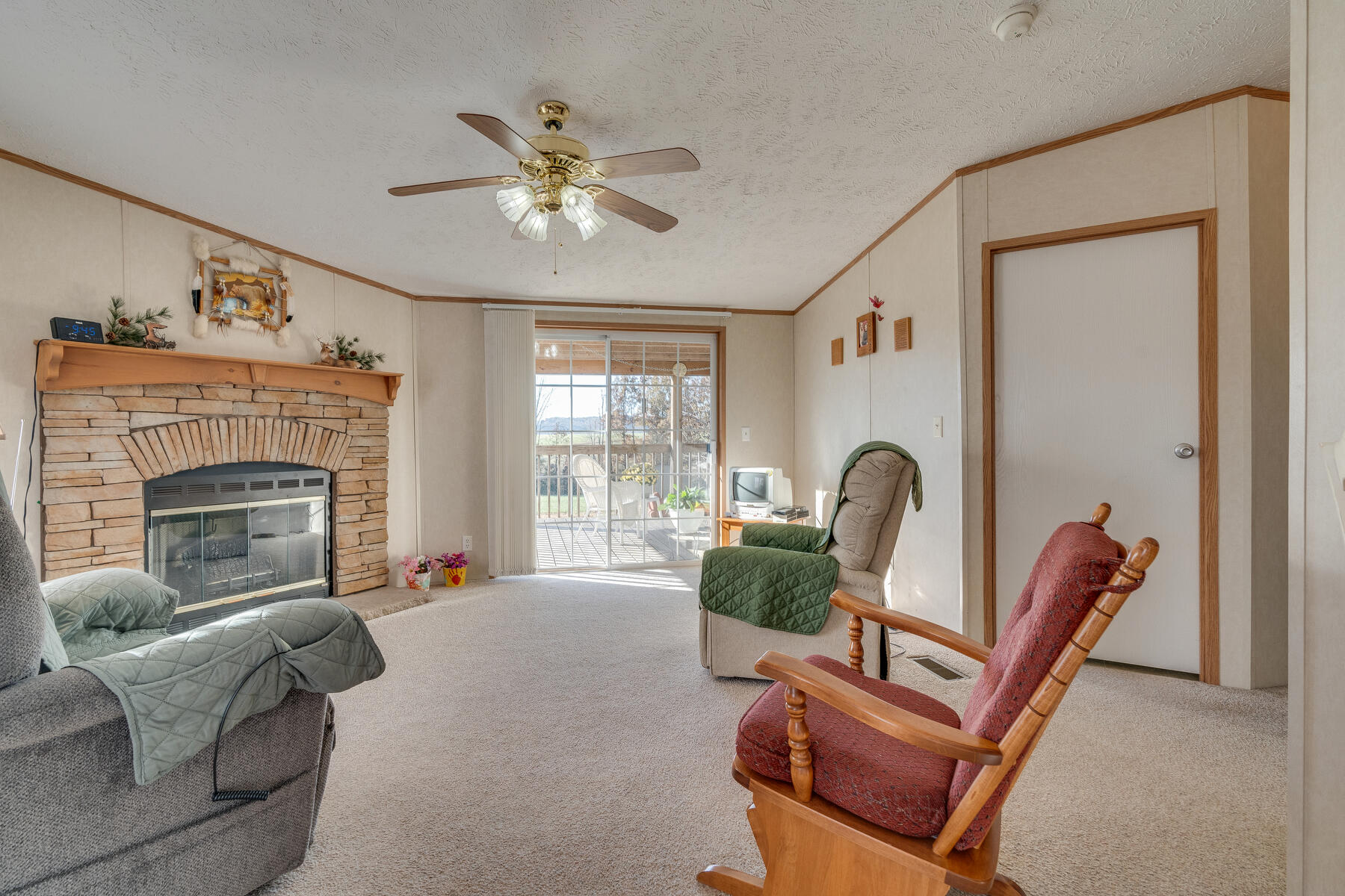 425 Oak Hills Road Mosheim, TN 37818 - Photo 13 of 25 007