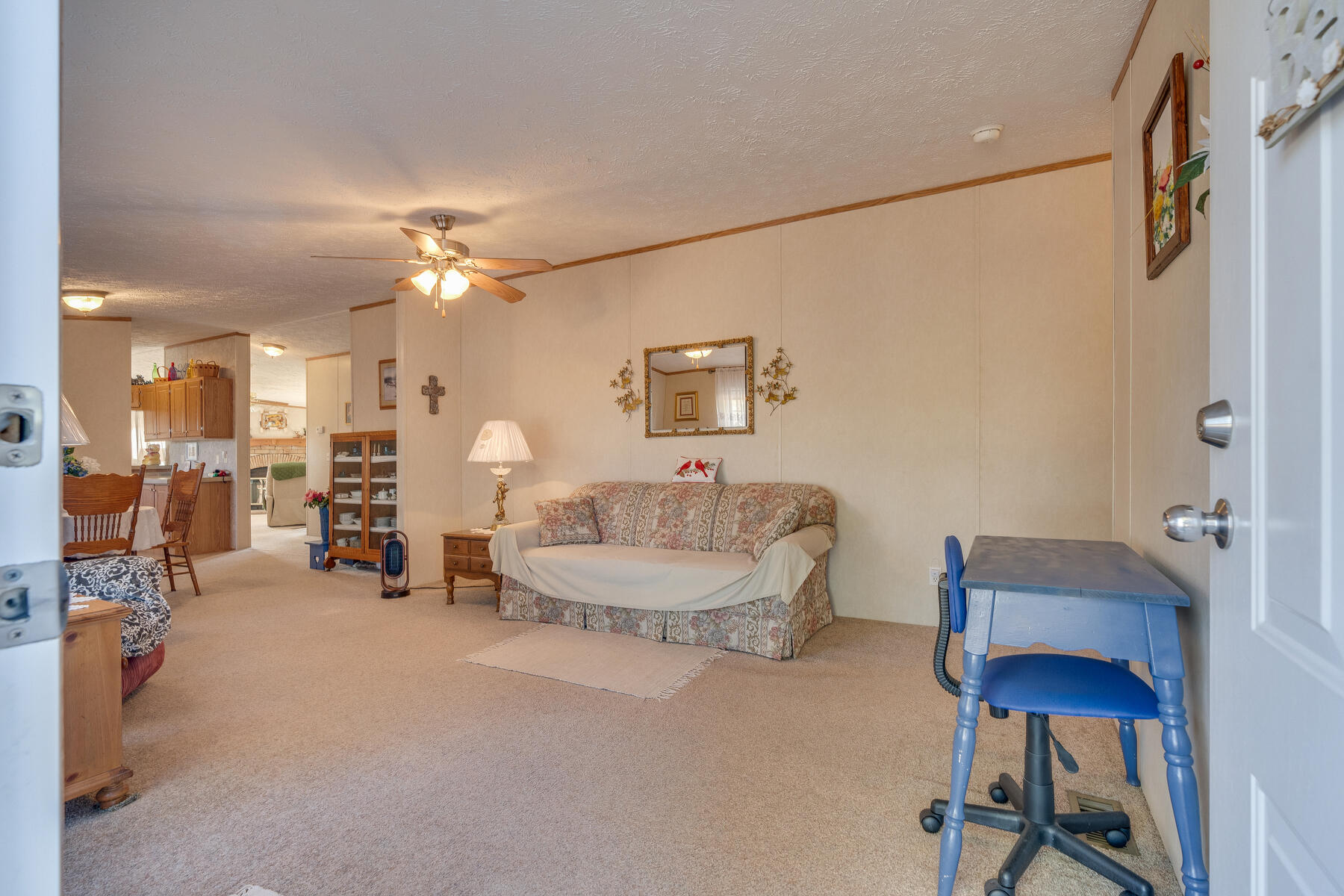 425 Oak Hills Road Mosheim, TN 37818 - Photo 3 of 25 004