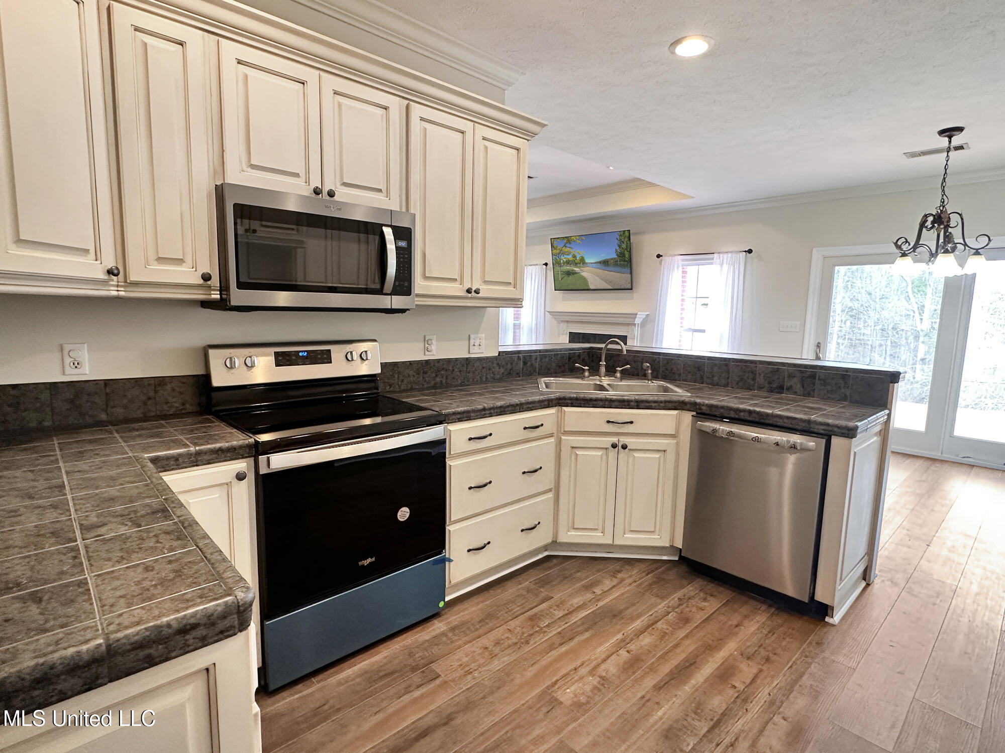 111 Luther Walker Road Meridian, MS 39301 - Photo 18 of 29 Kitchen