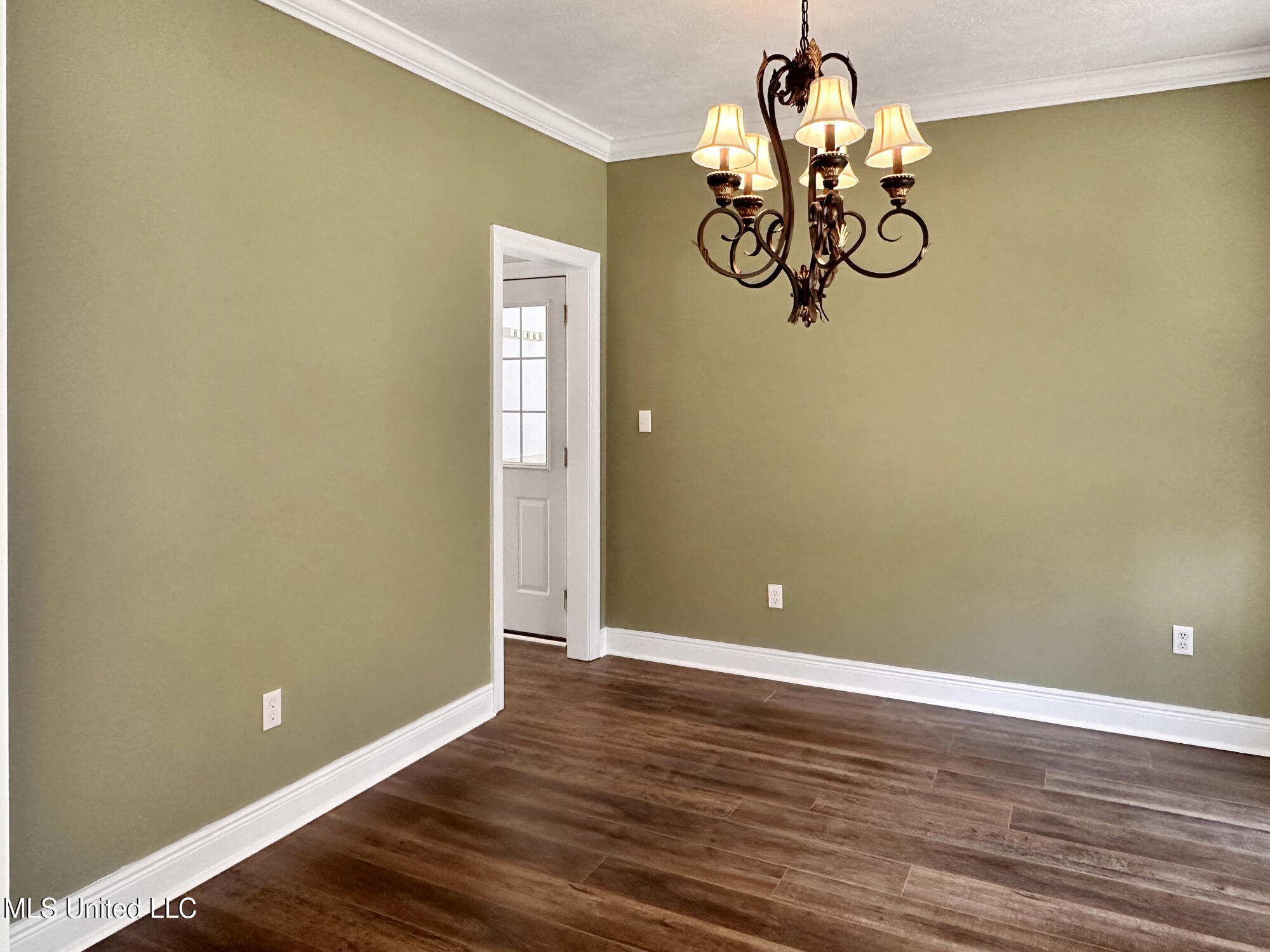 111 Luther Walker Road Meridian, MS 39301 - Photo 6 of 29 Dining