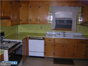 133 West Elm Street Shillington, PA 19607 - Photo 3 of 10 Kitchen