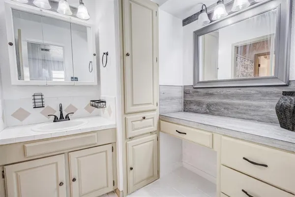 $374,975 | 2304 Shady Brook Drive, Bedford, TX 76021