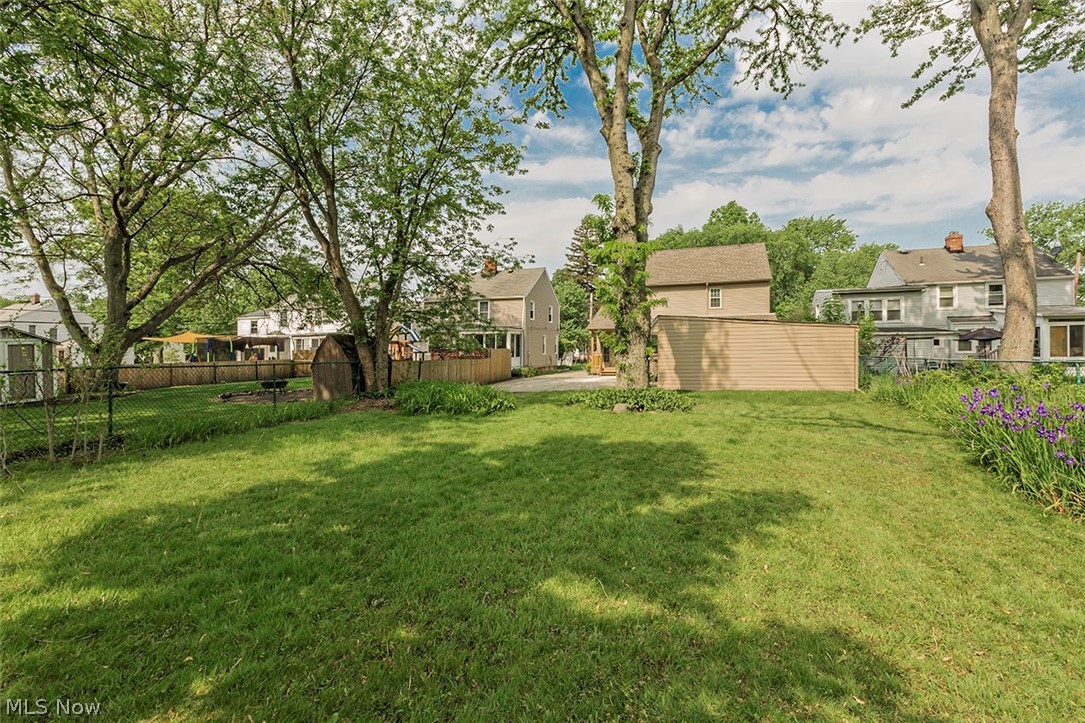1223 Roland Road Lyndhurst, OH 44124 - Photo 32 of 35