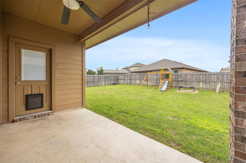 4016 Lazy River Ranch Road Fort Worth, TX 76262 - Photo 30 of 40