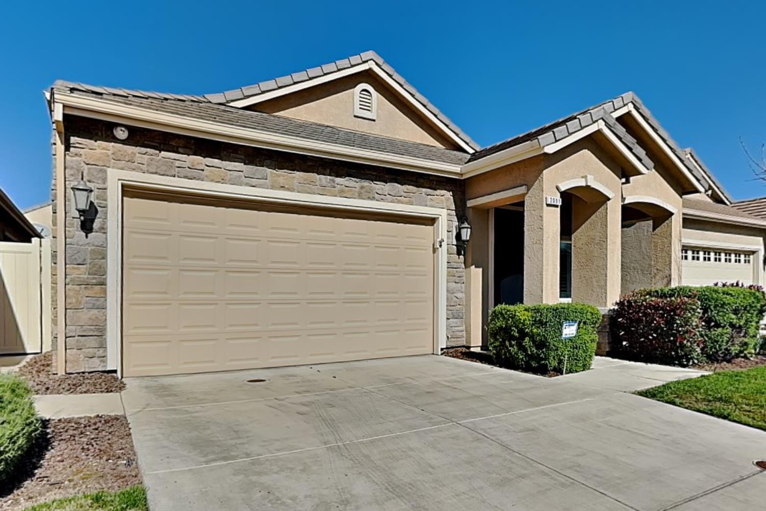 2091 State Street Turlock, CA 95380 - Photo 2 of 94