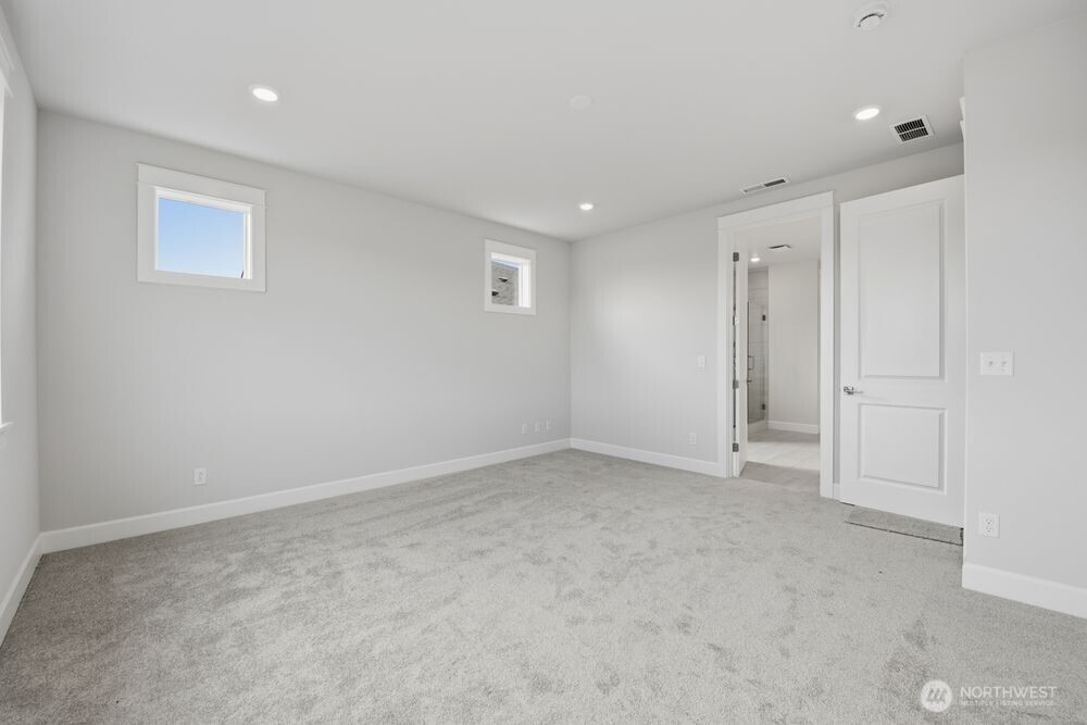 2926 Balsamroot Drive Southeast Lacey, WA 98513 - Photo 11 of 29