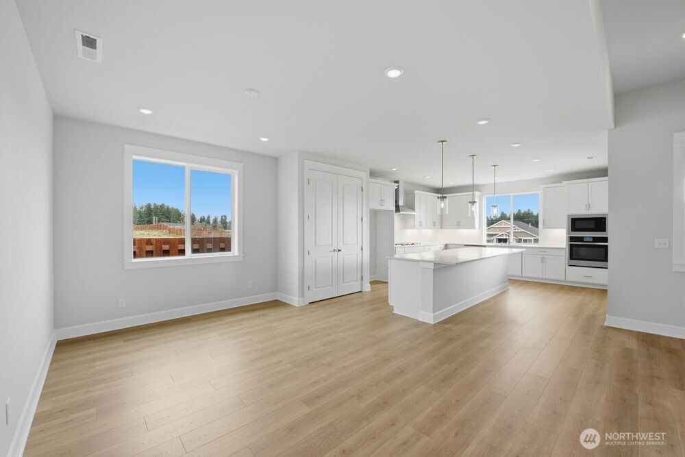 2926 Balsamroot Drive Southeast Lacey, WA 98513 - Photo 6 of 29