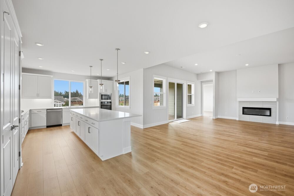 2926 Balsamroot Drive Southeast Lacey, WA 98513 - Photo 7 of 29