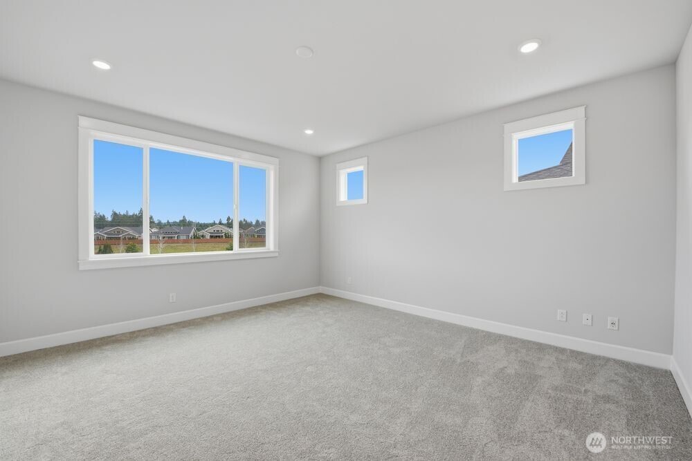 2926 Balsamroot Drive Southeast Lacey, WA 98513 - Photo 10 of 29