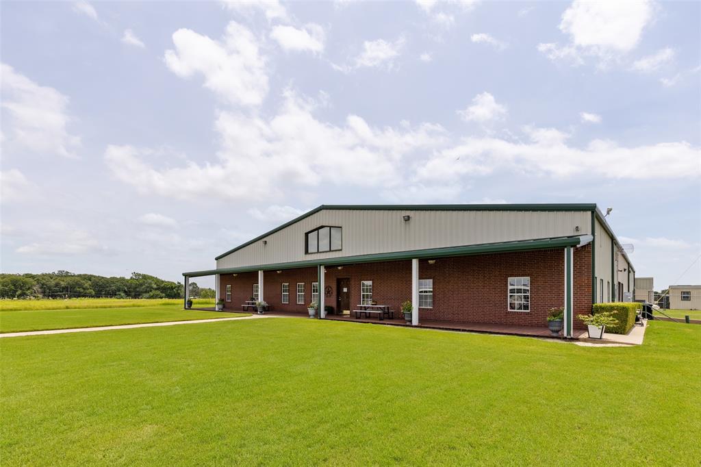 836 Debbie Lane Pilot Point, TX 76258 - Photo 7 of 35