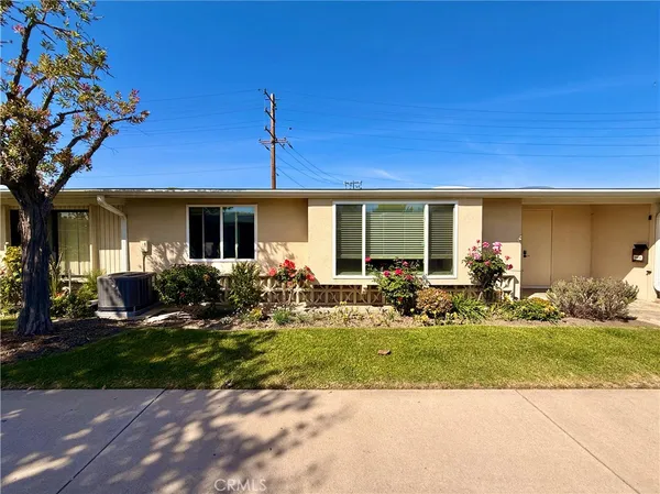 $465,000 | 1520 Northwood Road, Unit 244E, Seal Beach, CA 90740