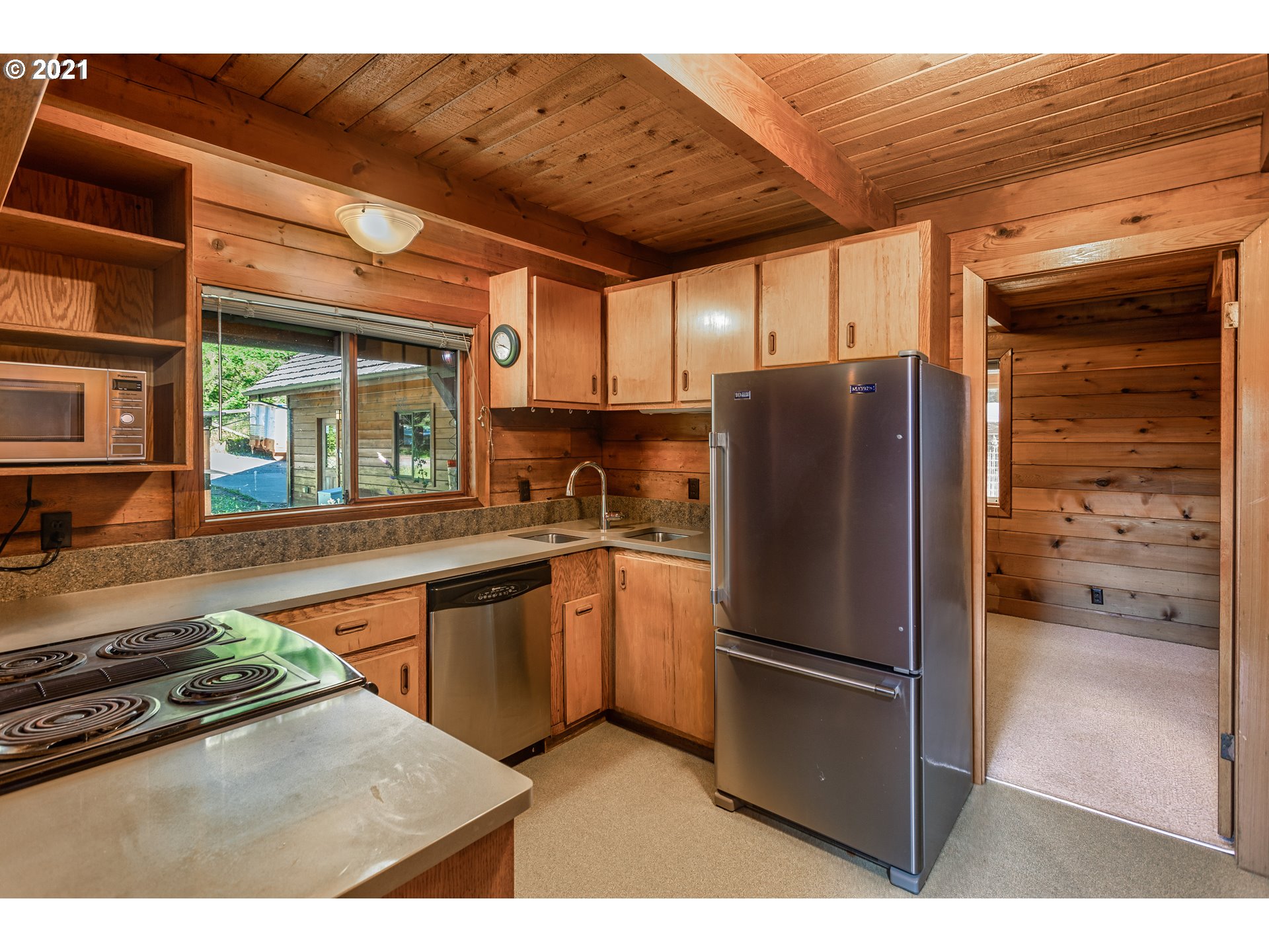 23360 South Viola Welch Road Beavercreek, OR 97004 - Photo 5 of 31 Kitchen