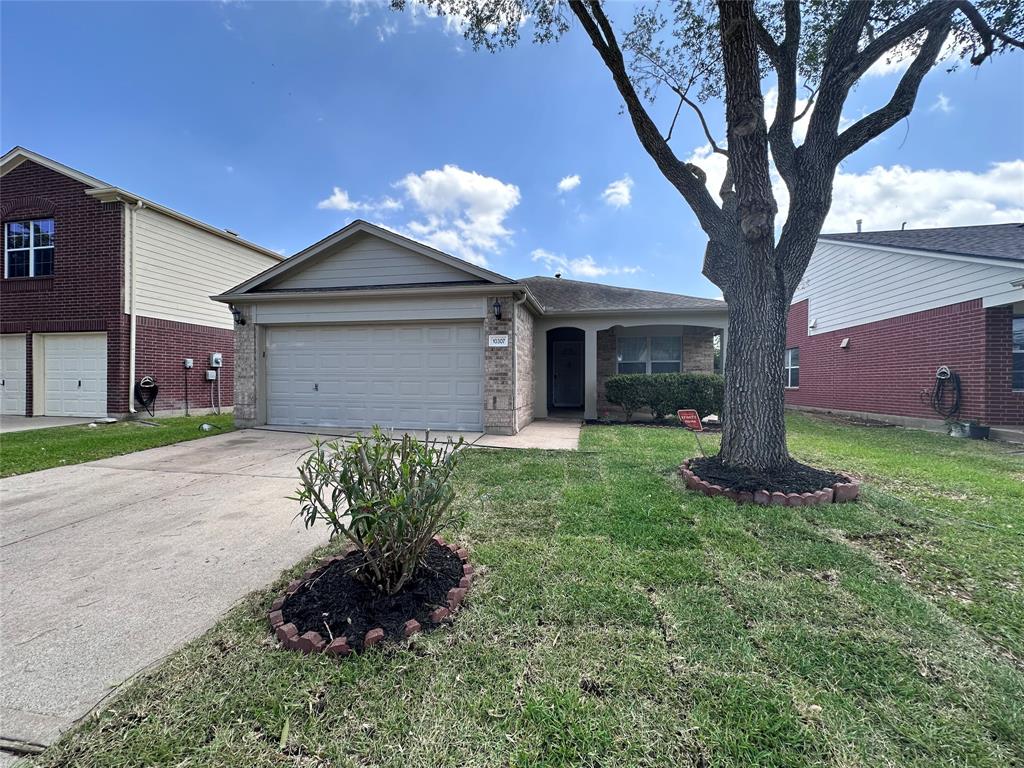 10307 Logan Bridge Lane Sugar Land, TX 77498 - Photo 1 of 12