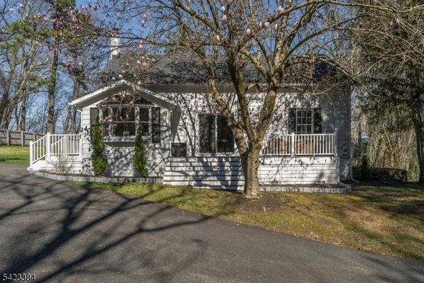 $424,900 | 111 Lommason Glen Road, Belvidere, NJ 07823