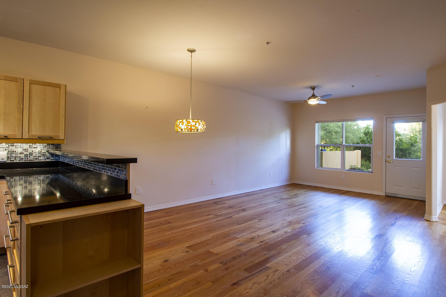 537 East Roger Road Tucson, AZ 85705 - Photo 4 of 48