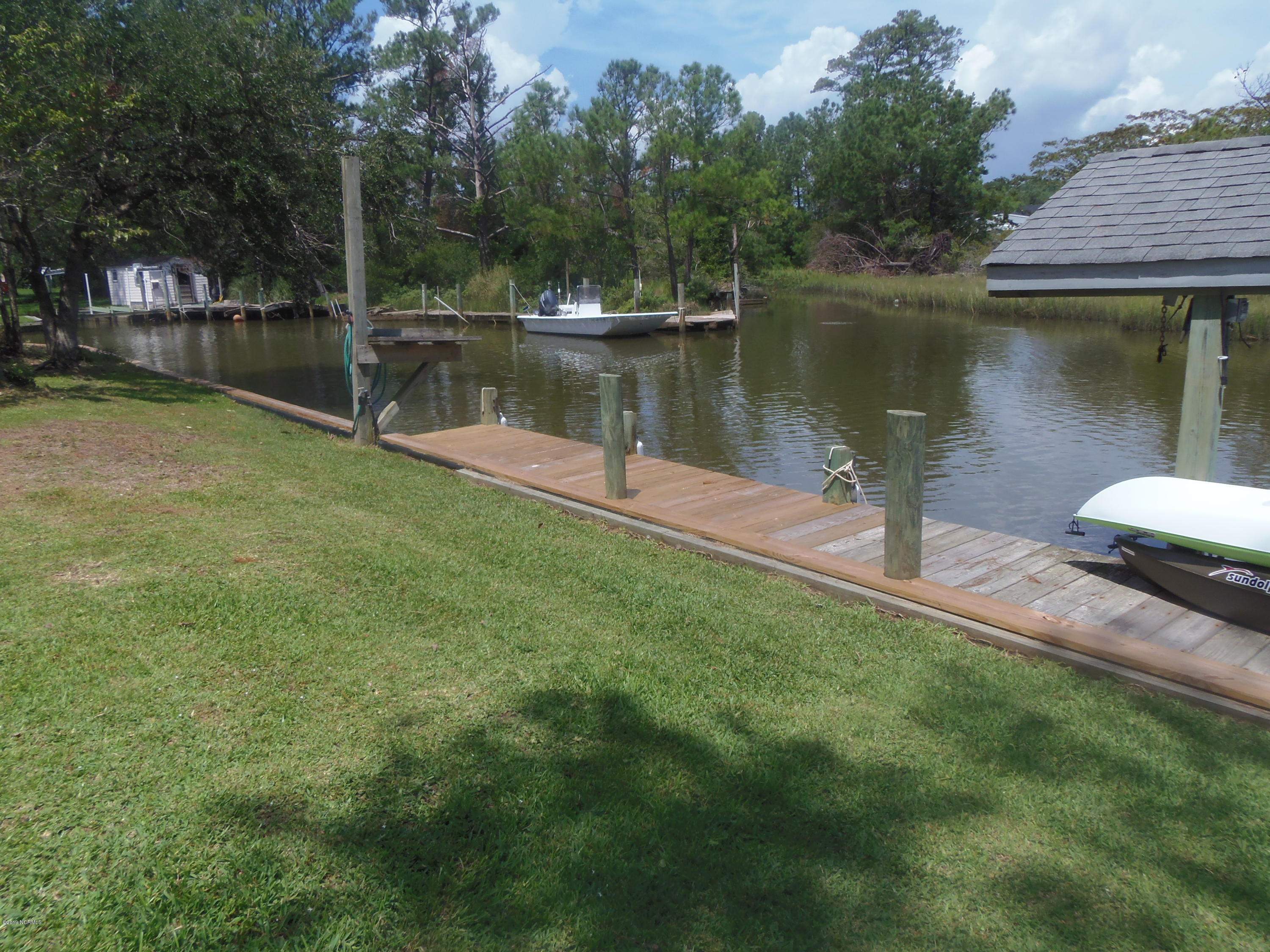 184 Wallace Road Beaufort, NC 28516 - Photo 21 of 56 P8200361