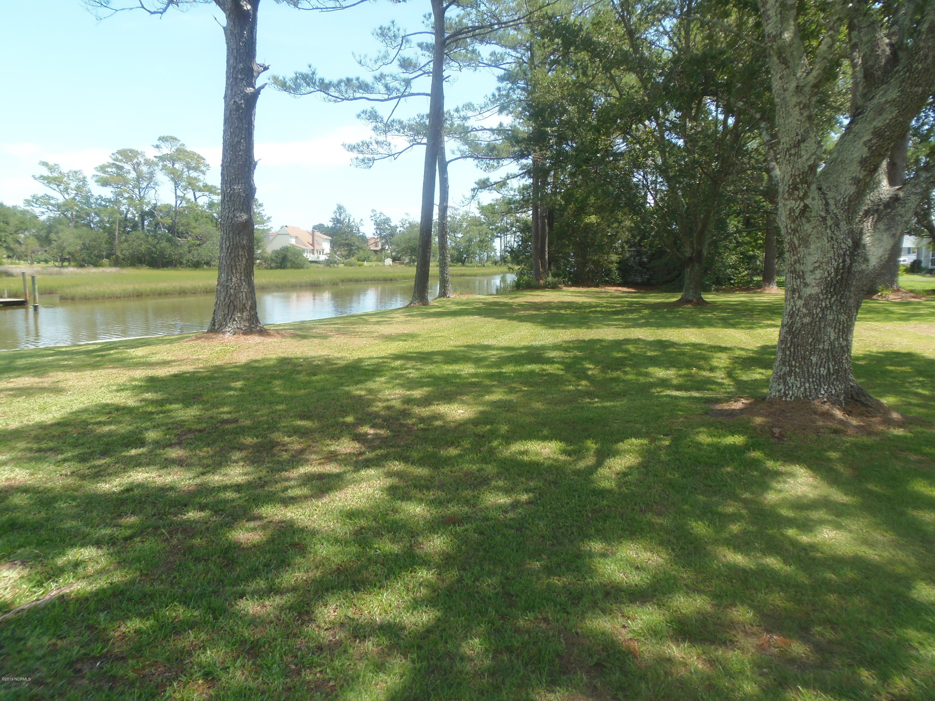 184 Wallace Road Beaufort, NC 28516 - Photo 29 of 56 P8200315