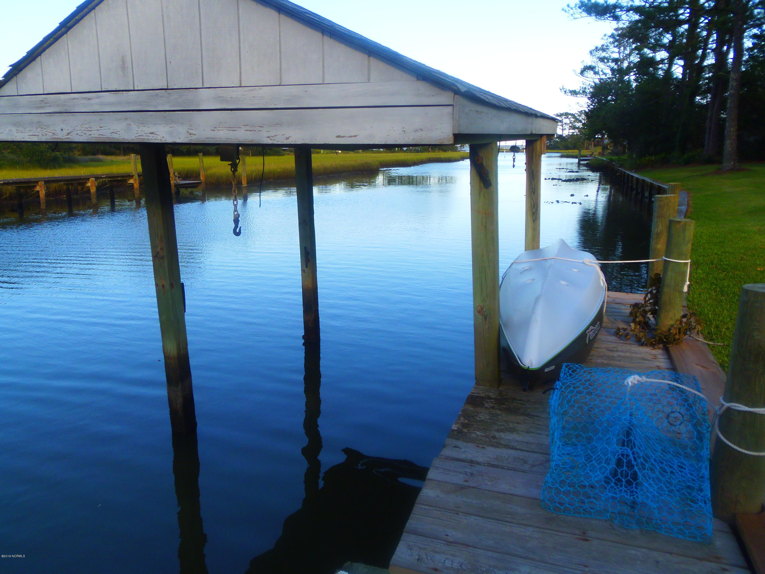 184 Wallace Road Beaufort, NC 28516 - Photo 50 of 56 P8220060