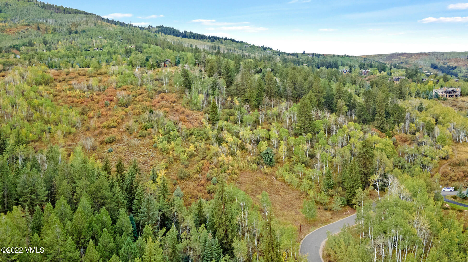 858 Red Draw Edwards, CO 81632 - Photo 4 of 26 a view of a green field with lots of bushes