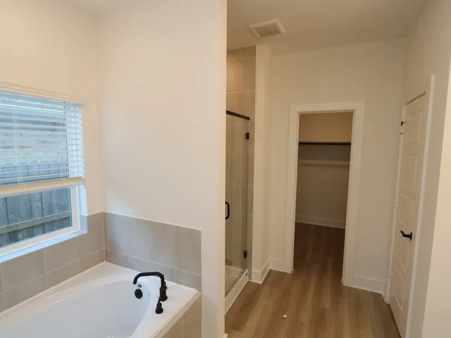 $385,990 | 14018 Baikal Mnr Drive, Santa Fe, TX 77510