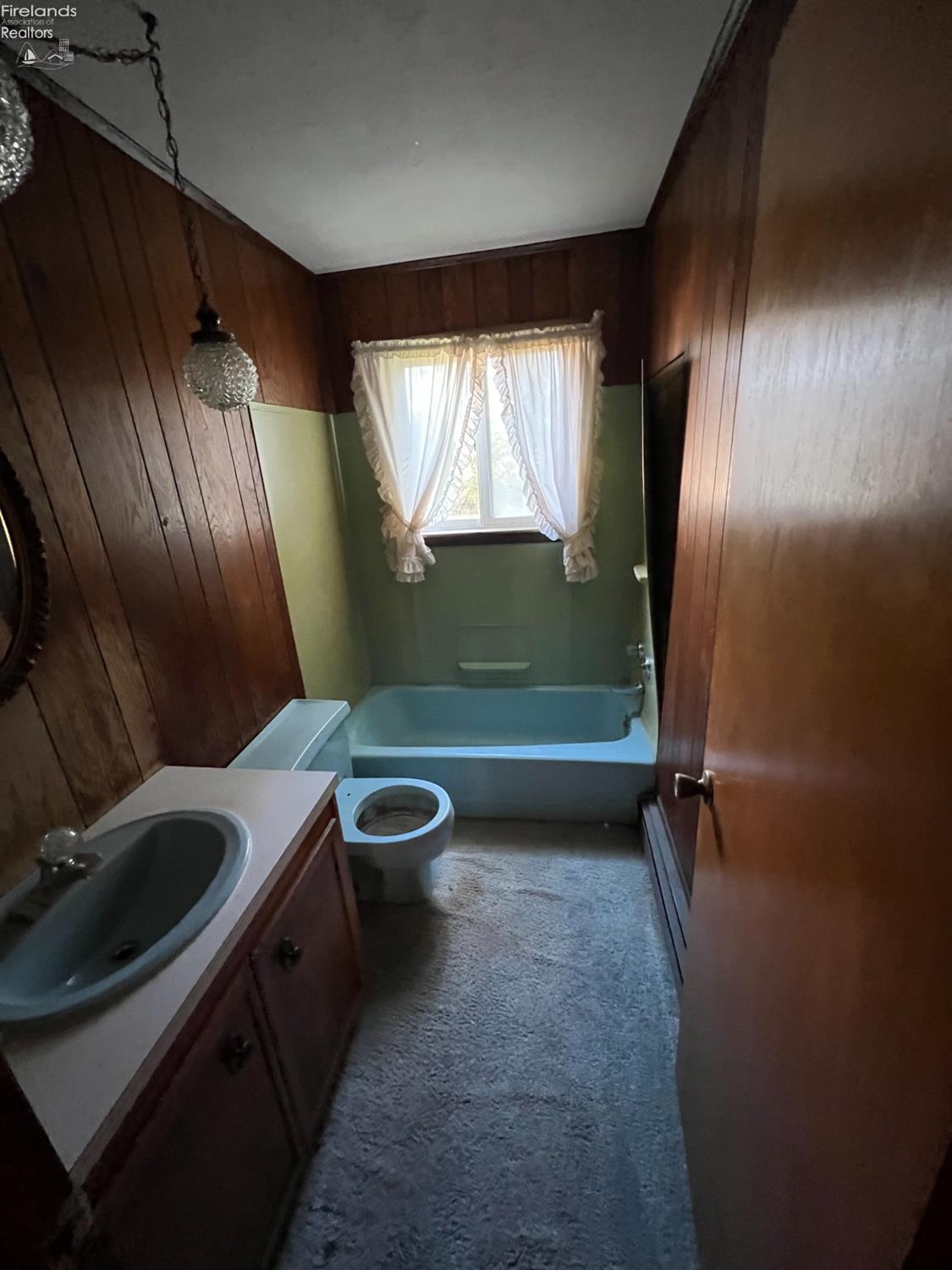 109 Annis Road Amherst, OH 44001 - Photo 8 of 12 Gallery Image 8