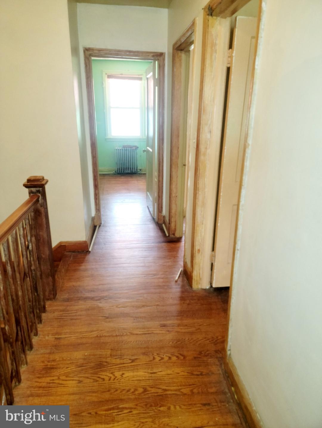 1002 Wicklow Road Baltimore, MD 21229 - Photo 7 of 15