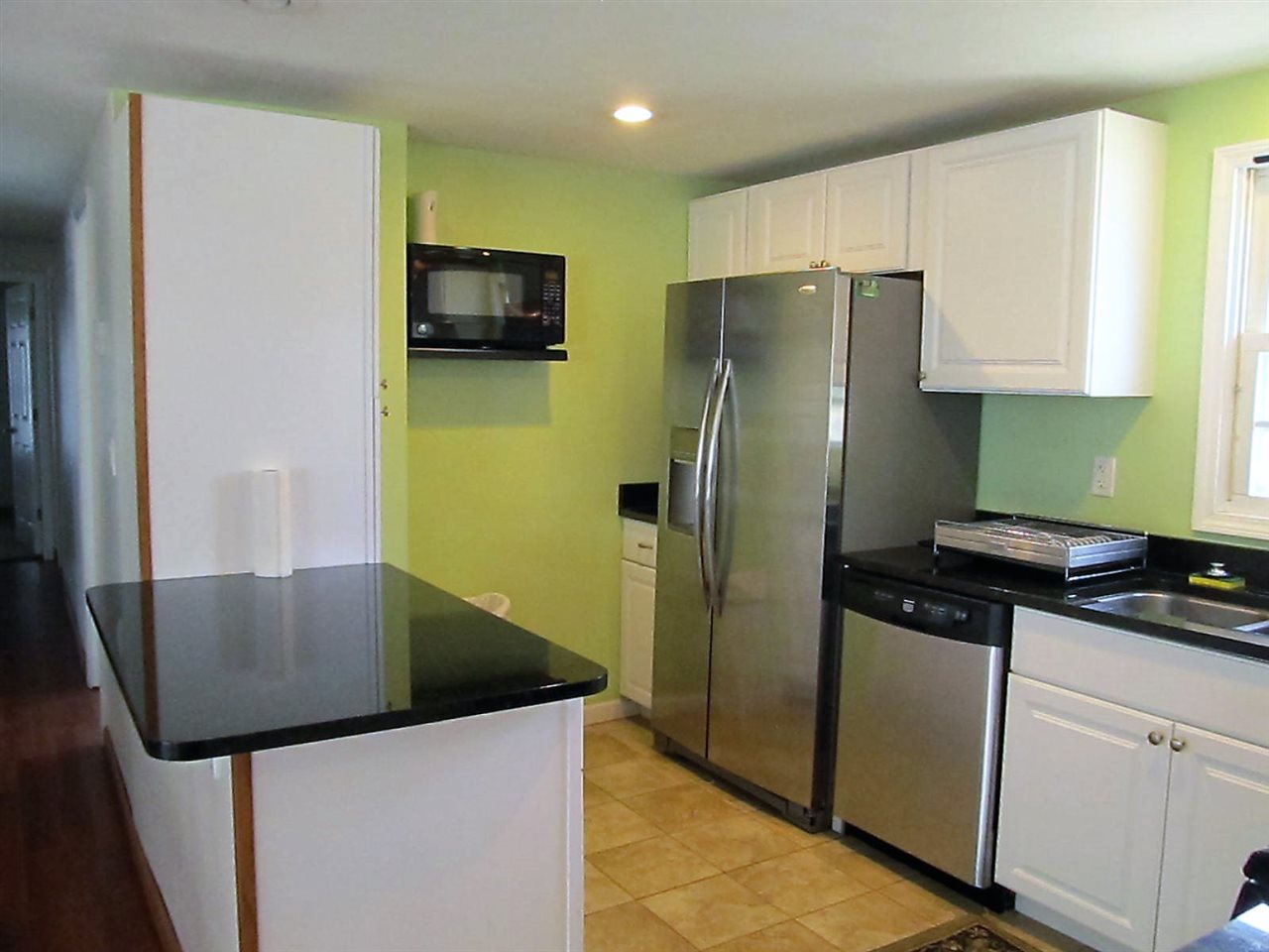 3027 North Three Mile Road Traverse City, MI 49686 - Photo 8 of 44 1865016-7.JPG