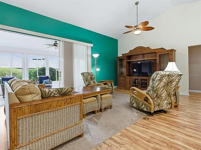 $340,000 | 5588 Gulf Stream Street, Tavares, FL 32778