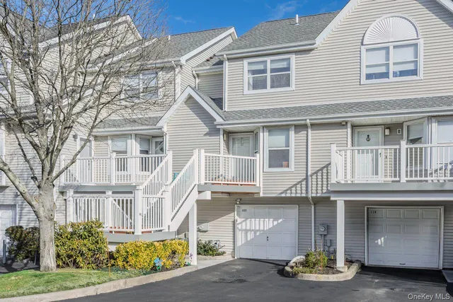 $499,900 | 117 Leeward Lane, Port Jefferson, NY 11777