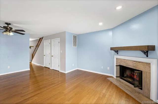 $499,900 | 117 Leeward Lane, Port Jefferson, NY 11777