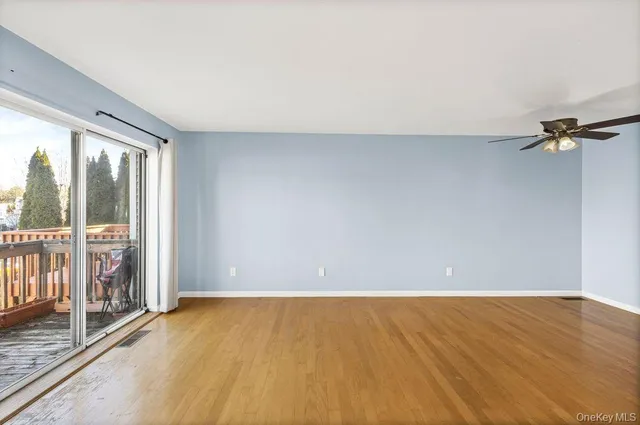 $499,900 | 117 Leeward Lane, Port Jefferson, NY 11777