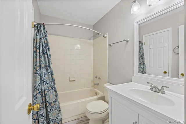 $499,900 | 117 Leeward Lane, Port Jefferson, NY 11777