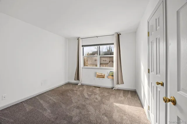 $499,900 | 117 Leeward Lane, Port Jefferson, NY 11777