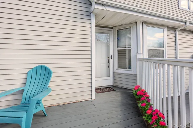 $499,900 | 117 Leeward Lane, Port Jefferson, NY 11777