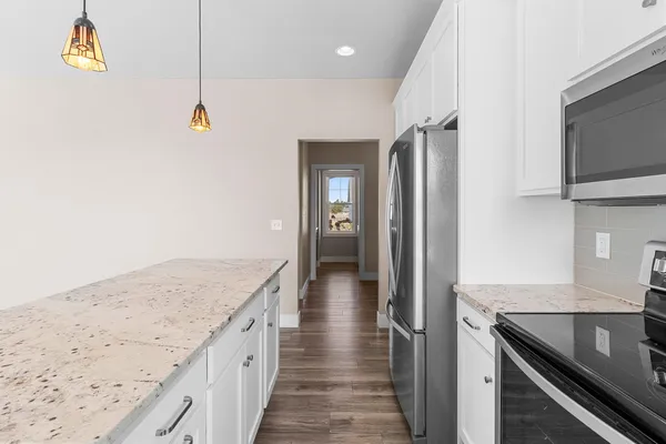 $649,900 | 5485 North Amethyst Drive, Appleton, WI 54913