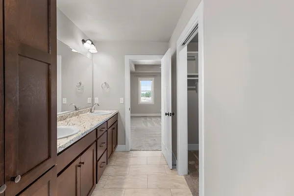 $649,900 | 5485 North Amethyst Drive, Appleton, WI 54913