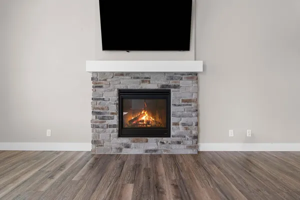 $649,900 | 5485 North Amethyst Drive, Appleton, WI 54913