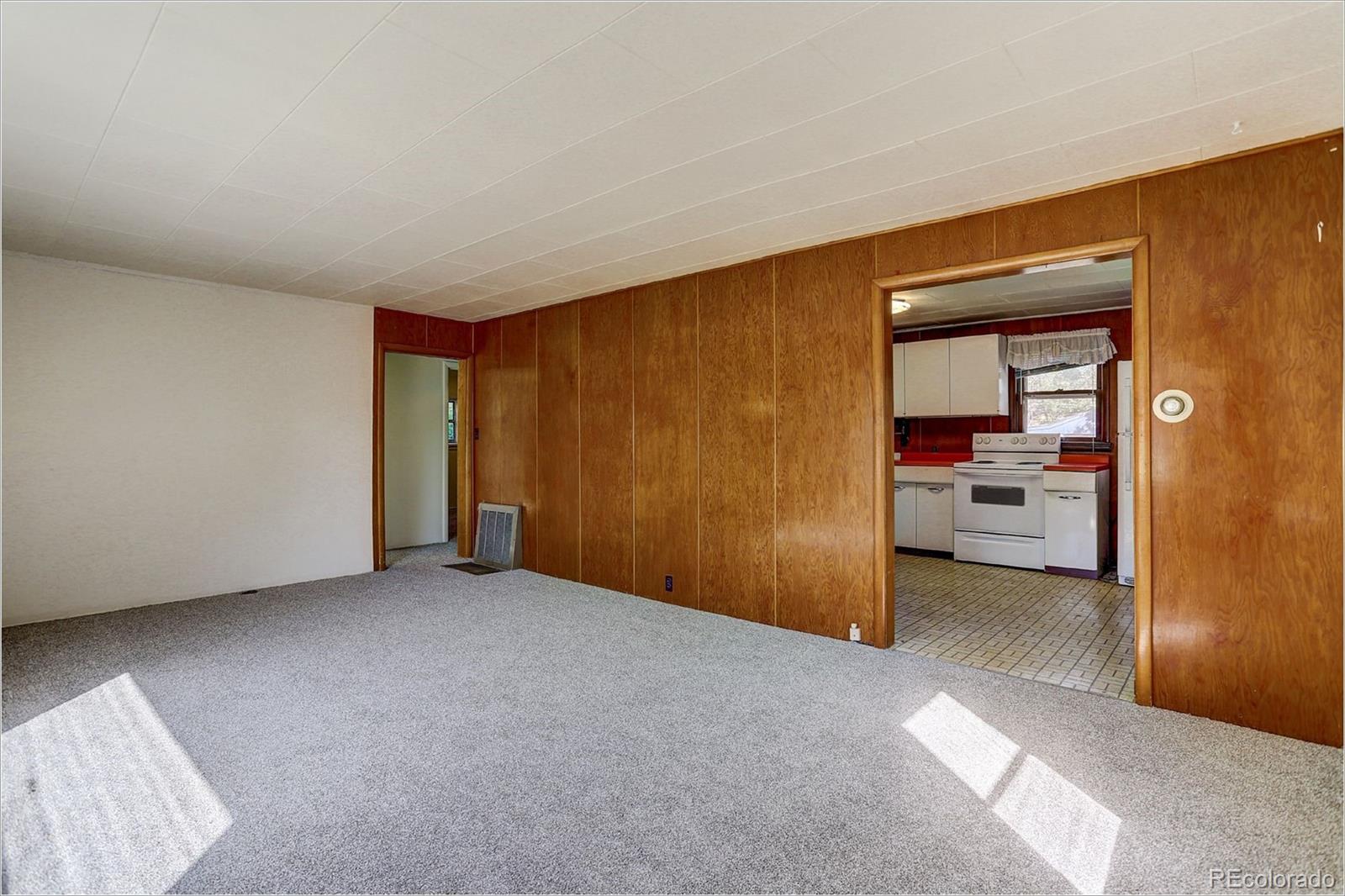 7642 Raleigh Street Westminster, CO 80030 - Photo 5 of 29