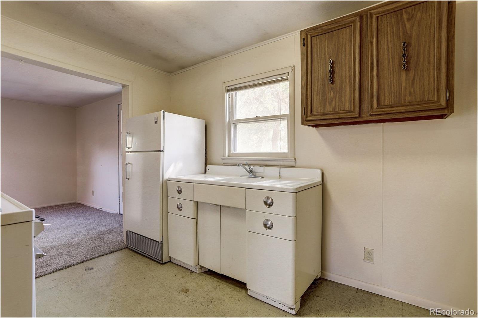 7642 Raleigh Street Westminster, CO 80030 - Photo 9 of 29